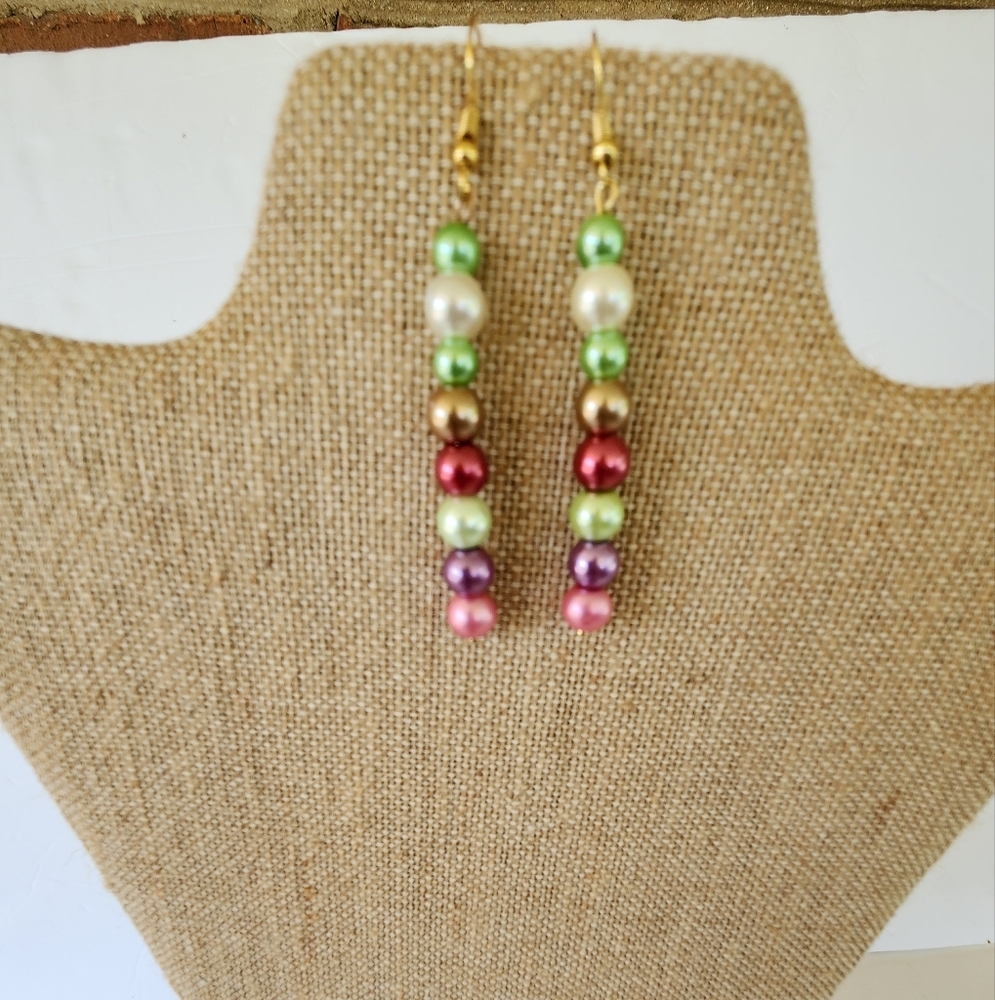 Hand Crafted Multicolor Pearl Necklace and Earring Set Rainbow - Picture 6 of 7
